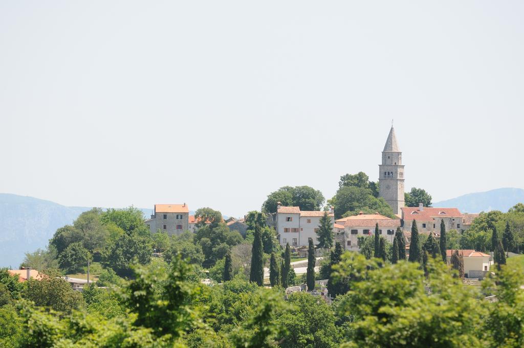 Holiday Homes Poli Svetega Antona Gracisce ภายนอก รูปภาพ