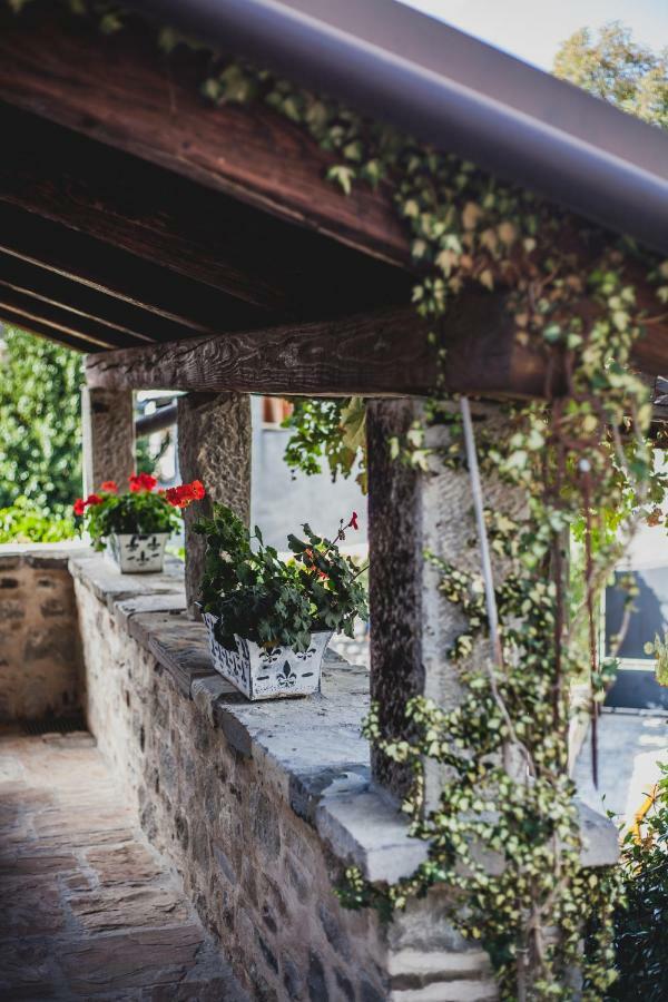 Holiday Homes Poli Svetega Antona Gracisce ภายนอก รูปภาพ