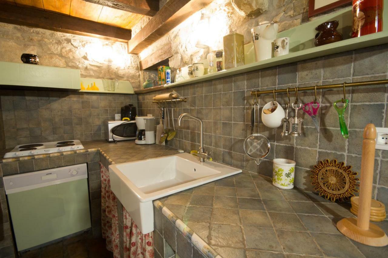 Holiday Homes Poli Svetega Antona Gracisce ภายนอก รูปภาพ