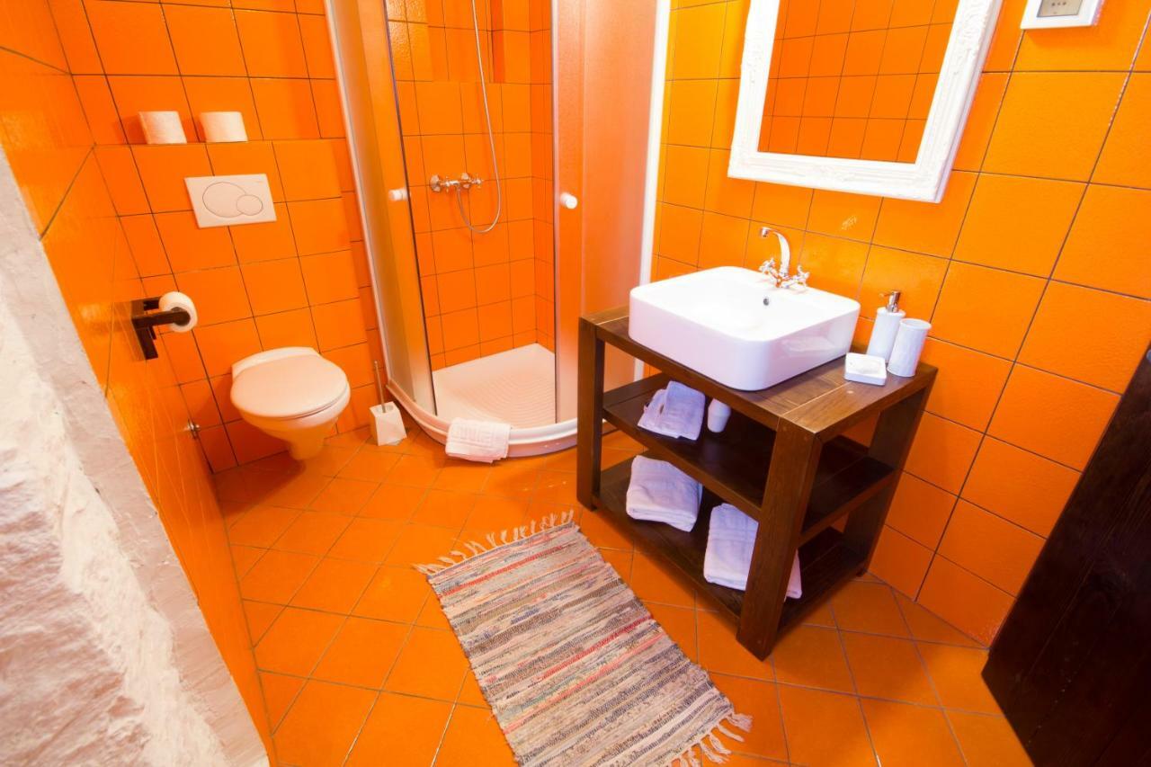 Holiday Homes Poli Svetega Antona Gracisce ภายนอก รูปภาพ
